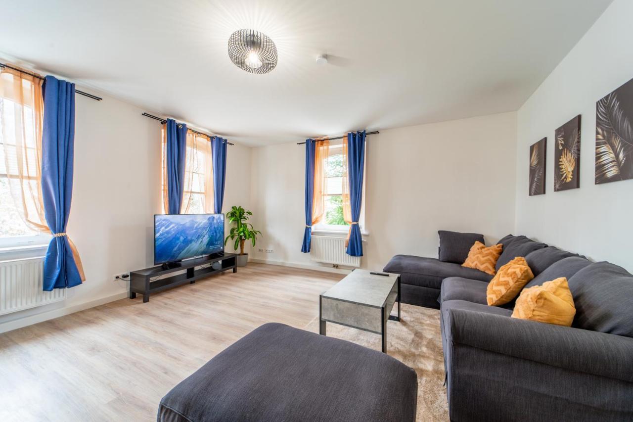 Grosse 3-Zimmer Wohnung - Zentral-Coburg - Kostenloser Parkplatz Exteriör bild