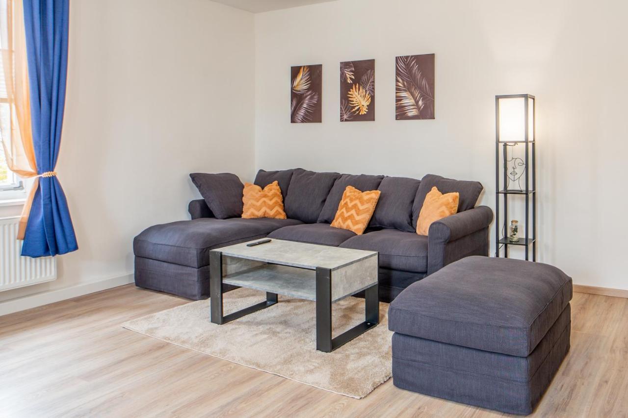 Grosse 3-Zimmer Wohnung - Zentral-Coburg - Kostenloser Parkplatz Exteriör bild