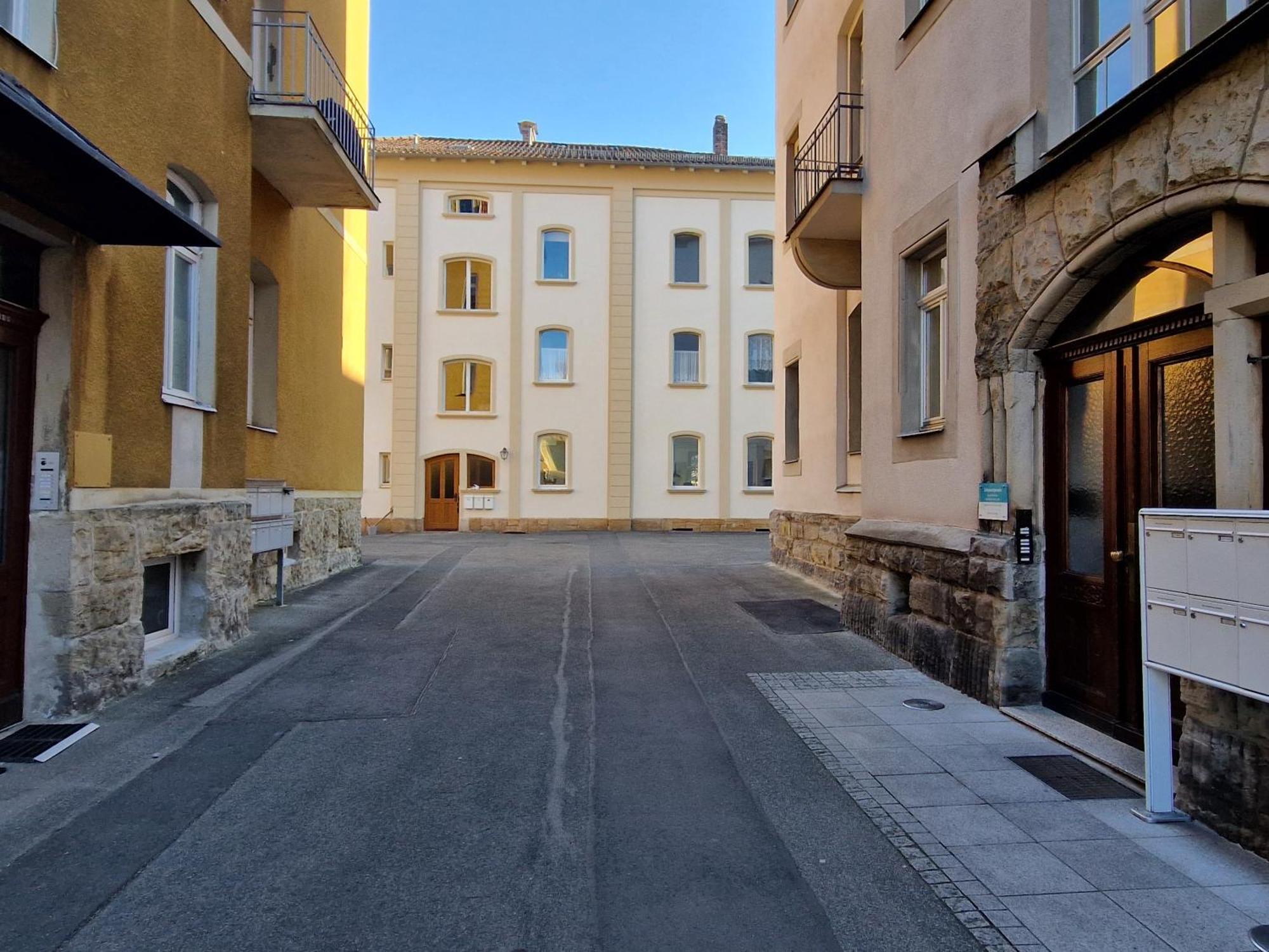 Grosse 3-Zimmer Wohnung - Zentral-Coburg - Kostenloser Parkplatz Exteriör bild