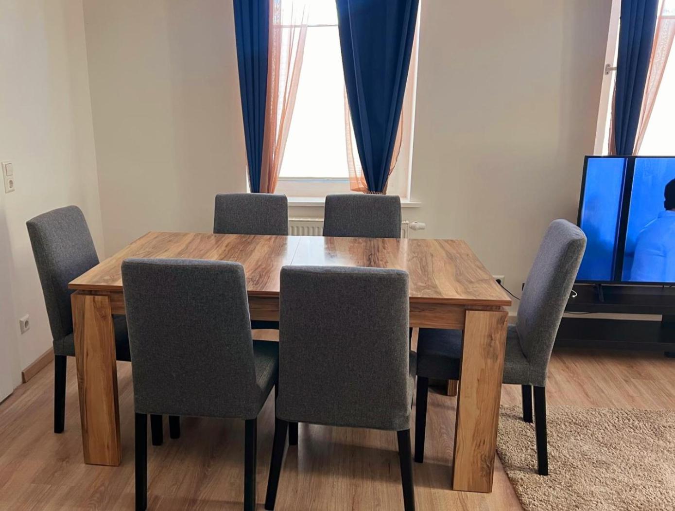 Grosse 3-Zimmer Wohnung - Zentral-Coburg - Kostenloser Parkplatz Exteriör bild