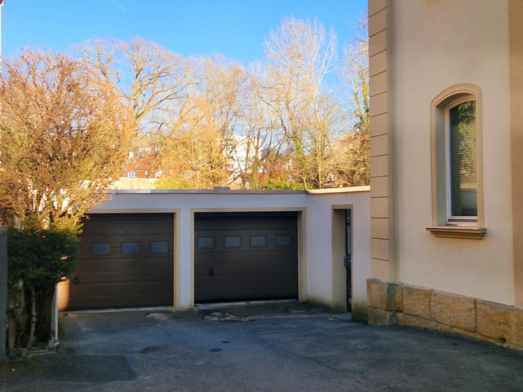 Grosse 3-Zimmer Wohnung - Zentral-Coburg - Kostenloser Parkplatz Exteriör bild